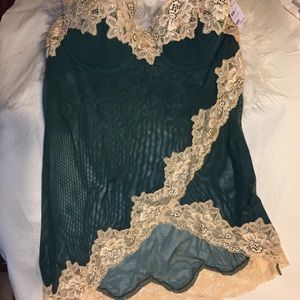 Fredrick’s green/beige sheer shortie gown NWT